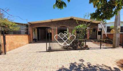 Casa Espaçosa no Bairro Morada do Vale I | 3 Quartos e 5 Vagas de Garagem