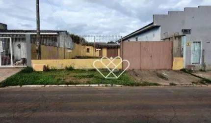 Casa com Amplo Terreno em Localização Privilegiada no Bairro São Vicente