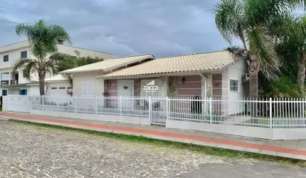 Casa para Venda em Balneário Gaivota, Jardim Ultramar, 4 dormitórios, 1 suíte, 2 banheiros, 2 vagas