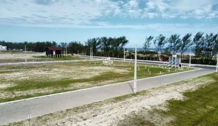 Terreno para Venda em Balneário Gaivota, Village Dunas Norte
