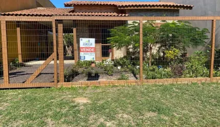 Casa para Venda em Balneário Gaivota, Centro, 2 dormitórios, 1 banheiro, 2 vagas