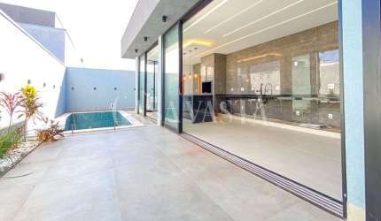 Condomínio Green Park - Casa no Condomínio Green Park com piscina