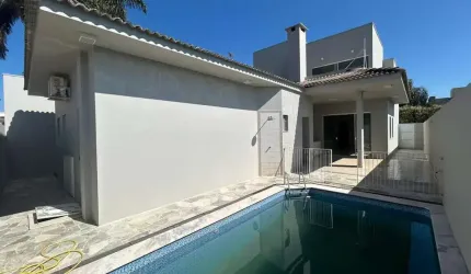 Casa à Venda 4 suítes no Damha I, R$1.500.000