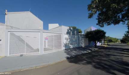 Casa para Venda em Presidente Prudente, Parque Shiraiwa, 3 dormitórios, 1 suíte, 2 banheiros, 2 vagas