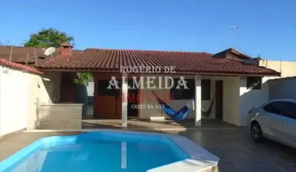 Casa com piscina a venda em Itanhaém