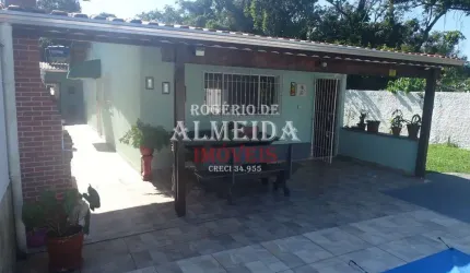 Casa à venda  3 quartos na praia Itanhaém.