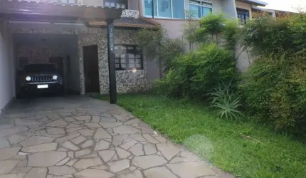 Sobrado com 3 dormitórios à venda, 243 m² por R$ 980.000,00 - Jardim das Américas - Curitiba/PR