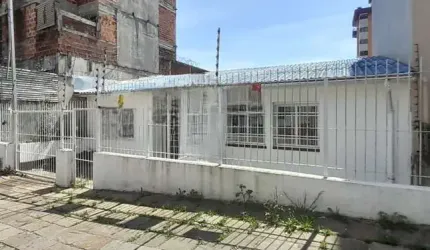 Casa comercial para alugar no Madureira, Caxias do Sul  por R$ 3.500