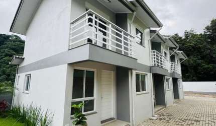 Casa com 2 quartos à venda no Esplanada, Caxias do Sul  por R$ 289.000