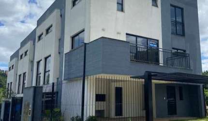Casa com 2 quartos à venda na Nossa Senhora da Saúde, Caxias do Sul  por R$ 495.000
