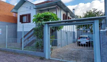 Casa com 2 quartos à venda na Nossa Senhora de Lourdes, Caxias do Sul  por R$ 950.000