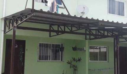 Casa com 2 quartos à venda na Morada dos Alpes, Caxias do Sul  por R$ 230.000