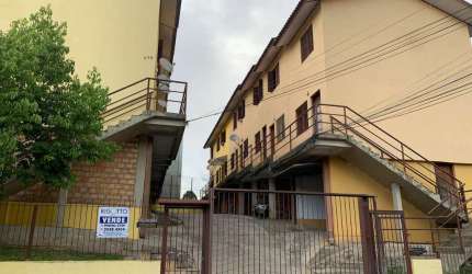 Casa em condomínio fechado com 2 quartos à venda no Centenário, Caxias do Sul  por R$ 150.000
