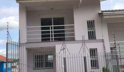 Casa com 2 quartos à venda no São Luiz, Caxias do Sul  por R$ 477.000