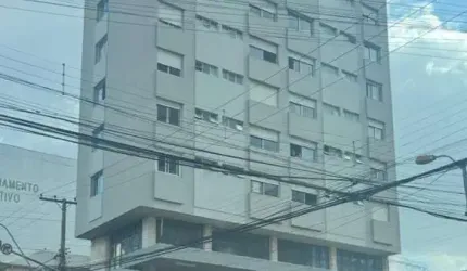Kitnet / Stúdio à venda no Centro, Caxias do Sul  por R$ 143.000