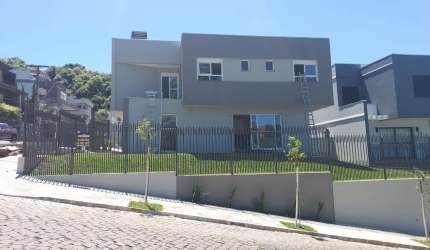 Casa com 3 quartos à venda na Colina Sorriso, Caxias do Sul  por R$ 1.390.000