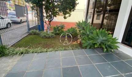 Ponto comercial para alugar no Centro, Caxias do Sul  por R$ 3.300