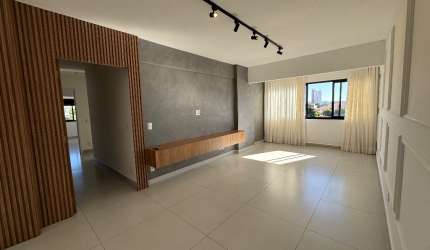 Lindo Apartamento à Venda no centro da cidade, com Móveis planejados
