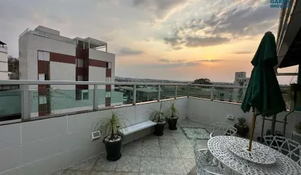 Casa com 5 quartos à venda na Rua Osmar Costa, --, Heliópolis, Belo Horizonte por R$ 750.000