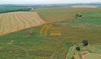 FAZENDA COM 186 ALQ. (450.12ha) a VENDA EM ITAPETININGA/SP.