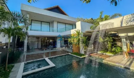 Casa à Venda no Condomínio Del Lago - Barra da Tijuca, com 750m², 06 Quartos por R$13.900.000,00
