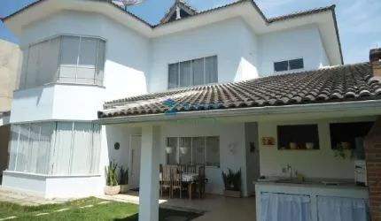 Casa à Venda no Condomínio Aliança - Vargem Pequena, com 04 Quartos por R$800.000,00