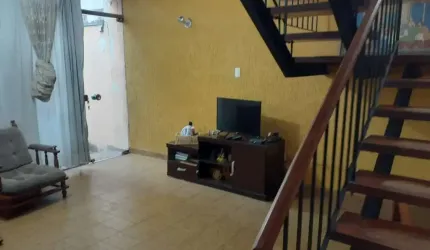 INVESTIMENTO OU MORADIA !!!!  COM TERRENO DE 300 m² E 218 m² DE CONSTRUÇÃO, CASA ASSOBRADADA NO CENTRO, JUNDIAÍ SP
