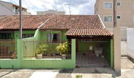 Casa com 02 Dormitórios a venda no Bom Jesus !