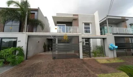 Sobrado para Venda em Cascavel, Pioneiros Catarinenses, 3 dormitórios, 1 suíte, 3 banheiros, 2 vagas