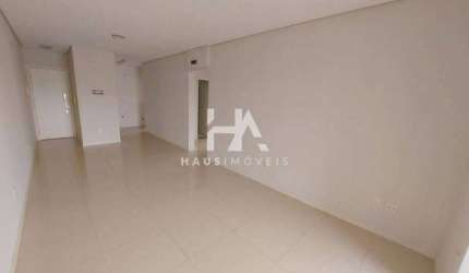 Apartamento no Bairro Centenário Ref. 2968