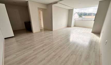 Apartamento no Jaraguá Esquerdo Ref. 3755