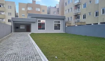 Casa à venda no bairro Aviação - São José dos Pinhais/PR