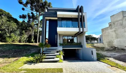 Sobrado à venda no bairro Costeira - São José dos Pinhais/PR