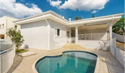 Casa de Alto Padrão à Venda no Condomínio Estância Marambaia, Vinhedo – 3 Dormitórios, Edícula, Loft para Escritório e Piscina