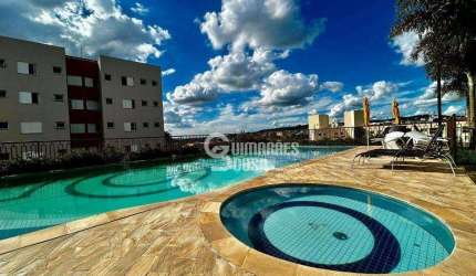 Apartamento com 3 Dormitórios sendo 1 suite, 2 vagas cobertas,  em Condomínio Clube, Pinheirinho, Vinhedo/SP