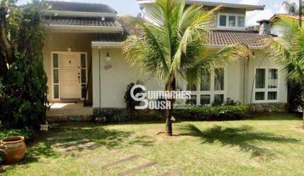 Casa à Venda no Condomínio Vista Alegre – Sede | Vinhedo/SP 4 Dormitórios | Piscina | Sauna | Gourmet | 960m² de Terreno | 8 Vagas
