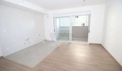 Apartamento com 2 Dormitórios no Smart Urban Club