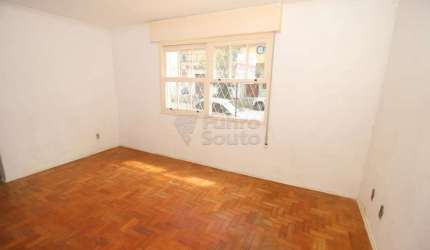 Apartamento Espaçoso de 3 Dormitórios, 1 Suíte, com Área de Churrasco e Garagem!