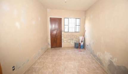 Casa 1 Dormitório no Bairro Areal ? Conforto e praticidade para você!