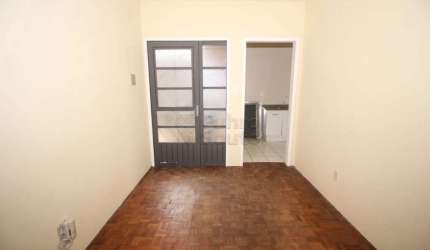 Apartamento 3 Dormitórios no Edifício Residencial Village Center III