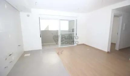 Apartamento com Três Dormitórios no Condomínio Smart Urban Club, Pelotas