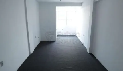 Comercial Sala em Condomínio em Pelotas