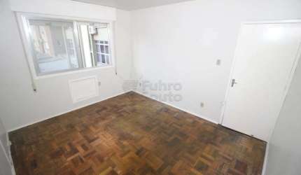 Apartamento a venda com 2 quartos e 1 vaga de garagem.
