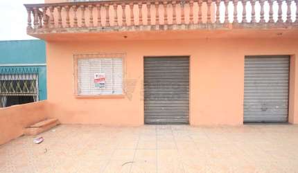 Prédio Comercial no Bairro Fragata - Espaço Amplo e Funcional na Parte Inferior