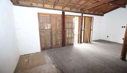 Casa com Potencial Residencial ou Comercial no Bairro Três Vendas - Espaço, Versatilidade e Localização Privilegiada!