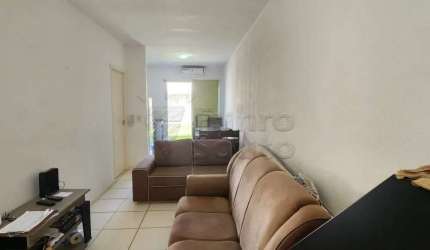 Casa de 2 dormitórios a venda no condomínio Moradas Club.