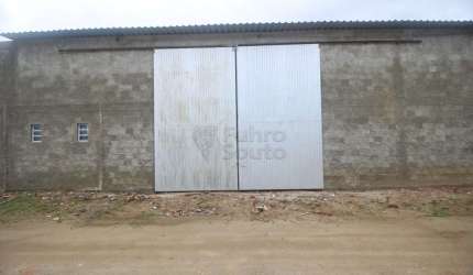 Amplo Pavilhão Comercial para Locação na Av. Ildefonso Simões Lopes - Três Vendas, Pelotas/RS
