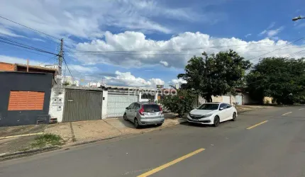 LOTE COM 3 CASAS PADRÃO 2 QUARTOS - SETOR PEDRO LUDOVICO, GOIÂNIA-GO