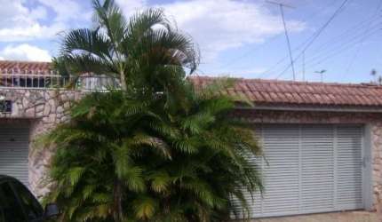 CASA 04 SUÍTES SETOR SUL, GOIÂNIA-GO