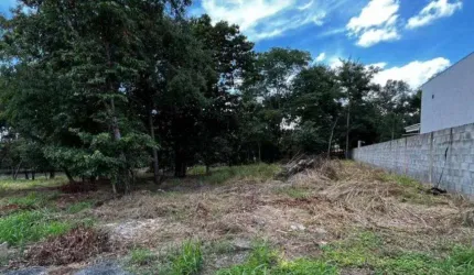 LOTE EXCLUSIVO 1.395m² - CONDOMÍNIO VILLA VERDE